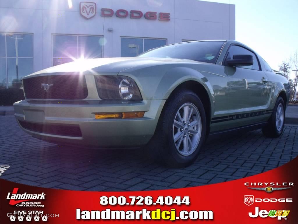 2005 Mustang V6 Deluxe Coupe - Legend Lime Metallic / Dark Charcoal photo #1