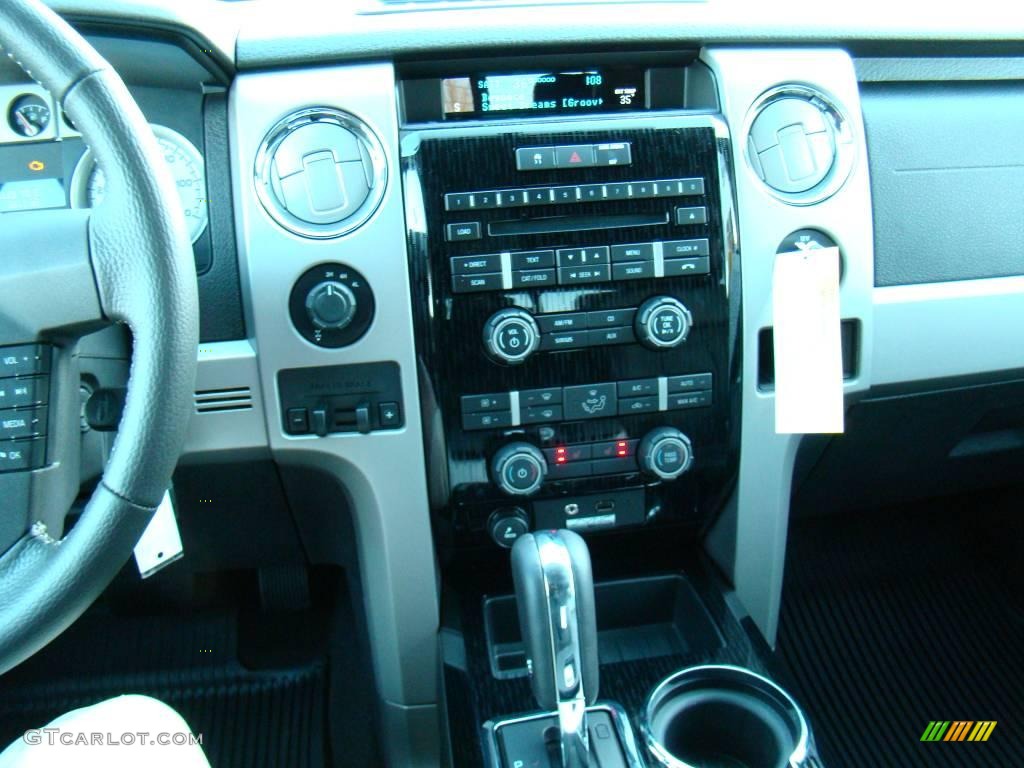 2010 F150 FX4 SuperCrew 4x4 - Oxford White / Black photo #28