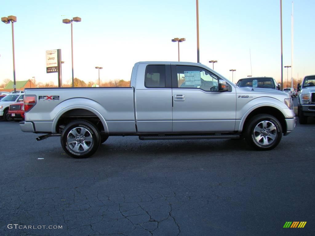 2010 F150 FX2 SuperCab - Ingot Silver Metallic / Black photo #2