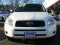 Super White - RAV4 4WD Photo No. 2