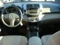 Super White - RAV4 4WD Photo No. 9