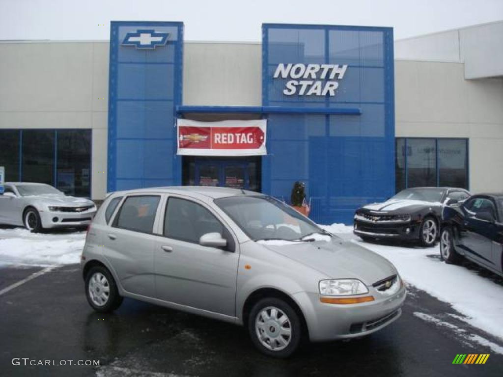 2004 Aveo LS Hatchback - Galaxy Silver Metallic / Gray photo #1