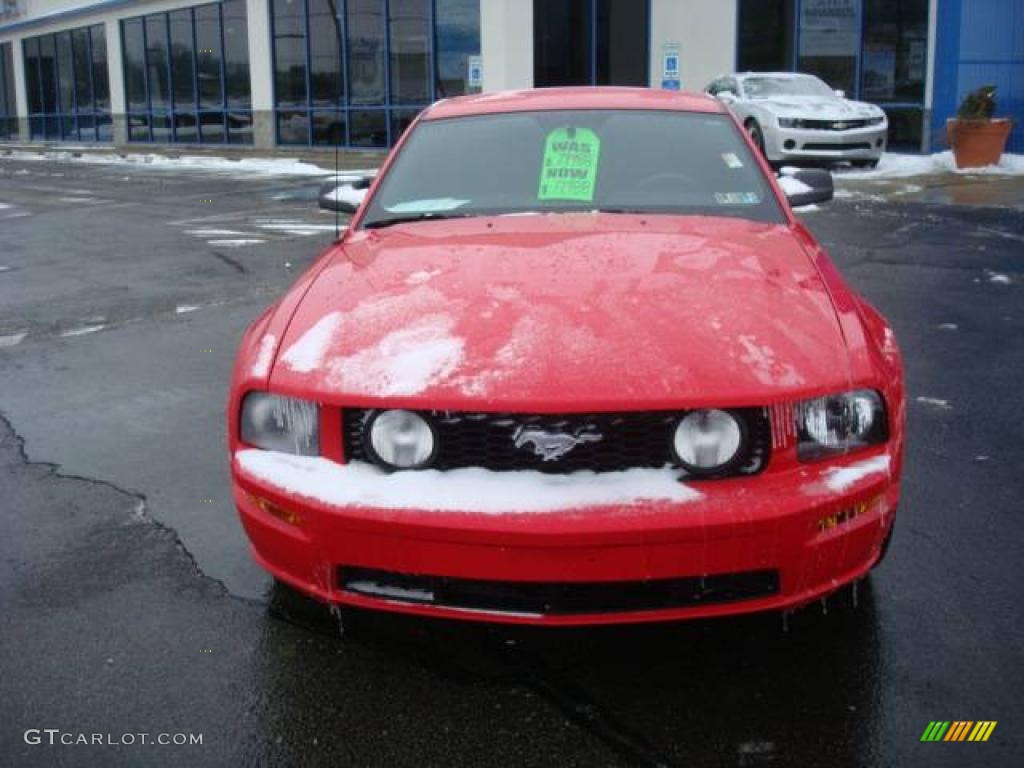 2006 Mustang GT Premium Coupe - Torch Red / Dark Charcoal photo #8