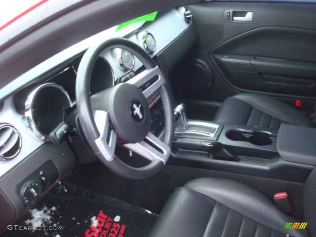 2006 Mustang GT Premium Coupe - Torch Red / Dark Charcoal photo #14