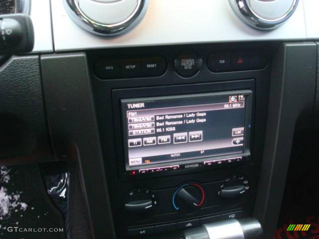 2006 Mustang GT Premium Coupe - Torch Red / Dark Charcoal photo #18