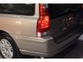 Ash Gold Metallic - V70 2.4 Photo No. 34