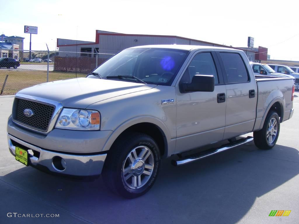 2006 F150 Lariat SuperCrew - Smokestone Metallic / Tan photo #7