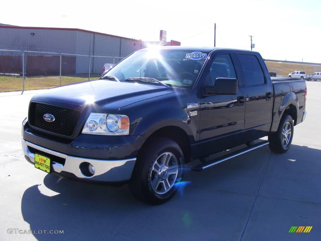 2006 F150 XLT SuperCrew - True Blue Metallic / Medium/Dark Flint photo #7