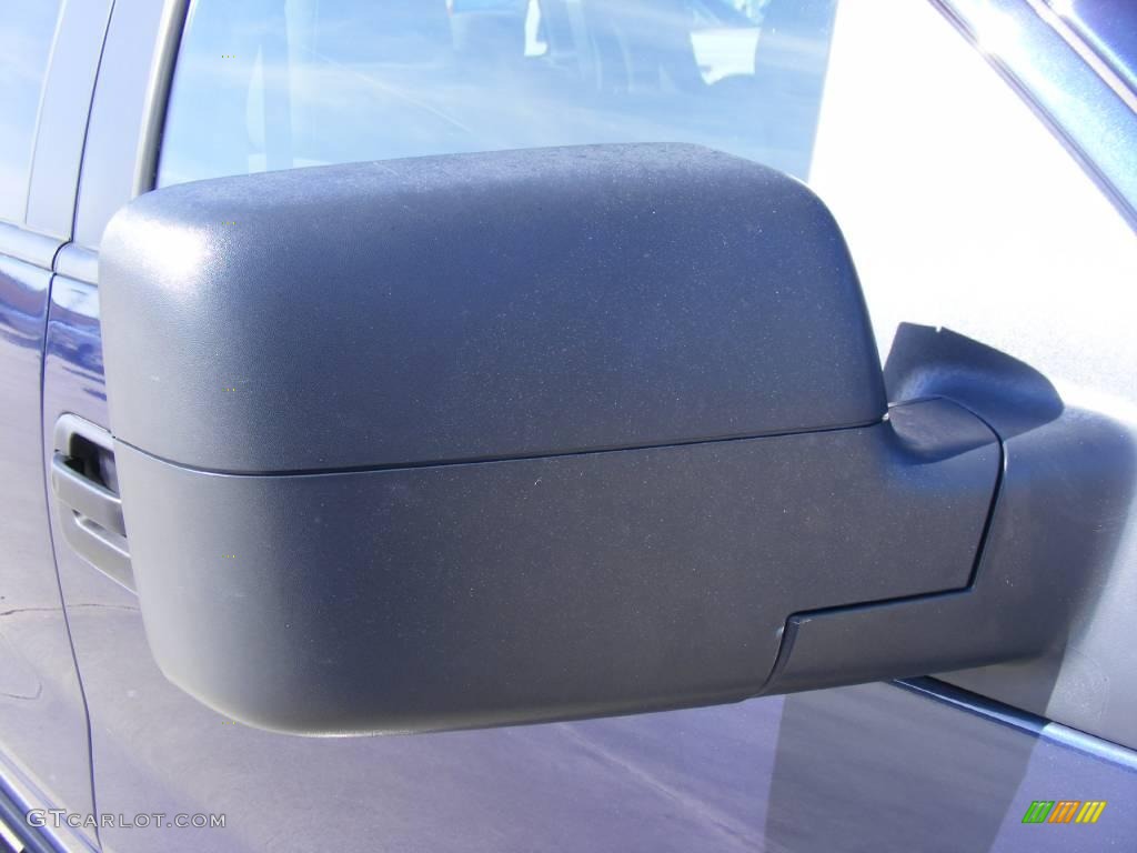 2006 F150 XLT SuperCrew - True Blue Metallic / Medium/Dark Flint photo #18
