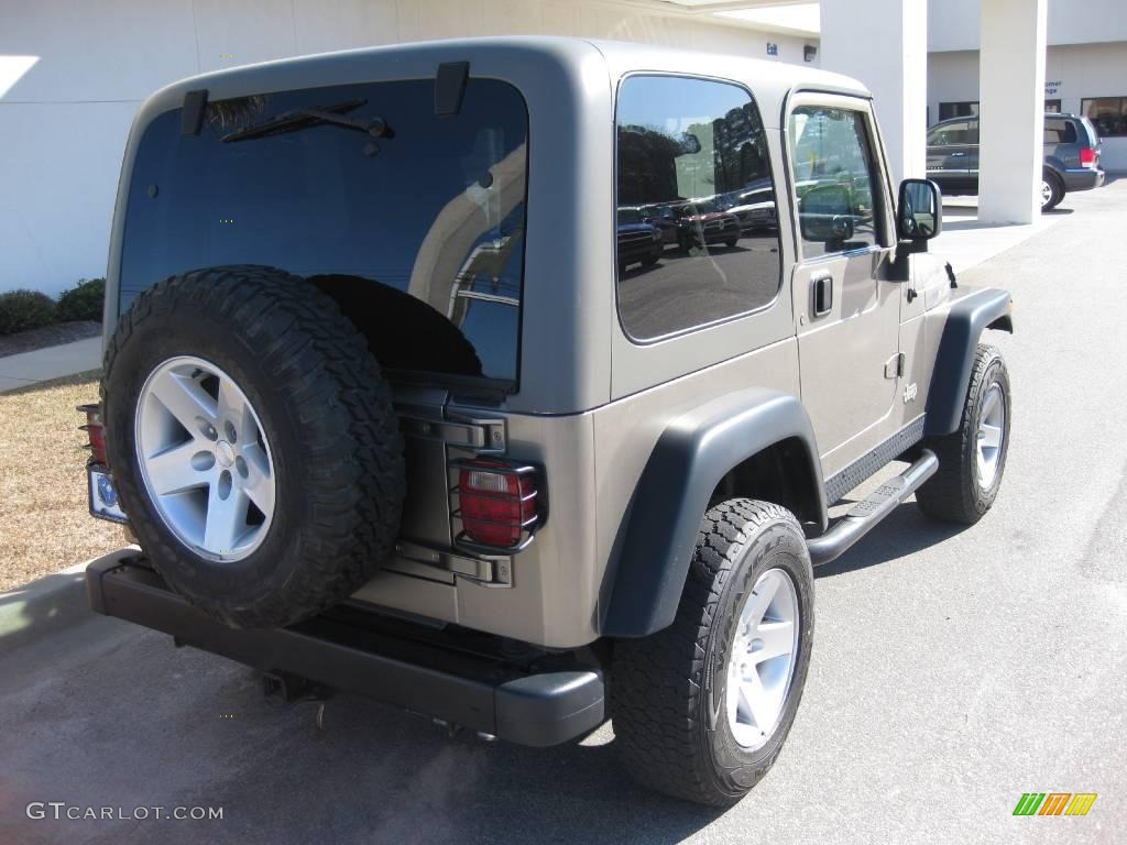 2004 Wrangler Rubicon 4x4 - Light Khaki Metallic / Khaki photo #5