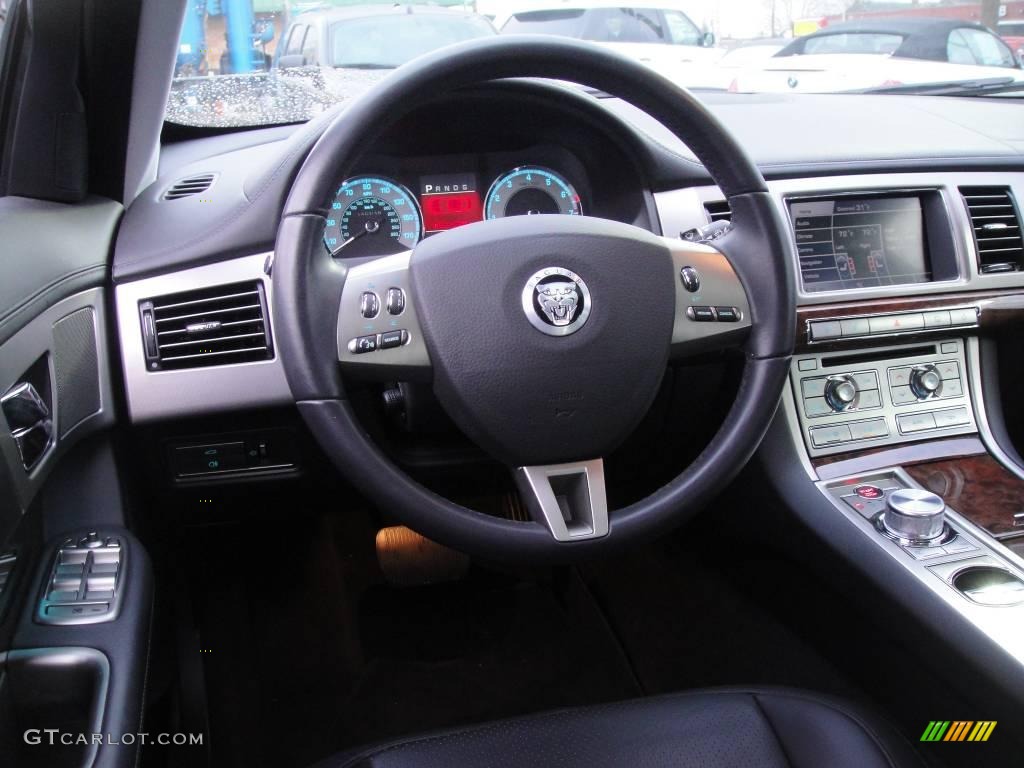 2009 Jaguar XF Luxury Charcoal/Charcoal Steering Wheel Photo #24442055
