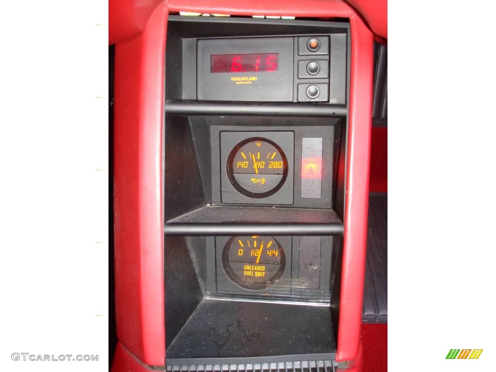 1991 Ferrari Testarossa Standard Testarossa Model Gauges Photo #24443979
