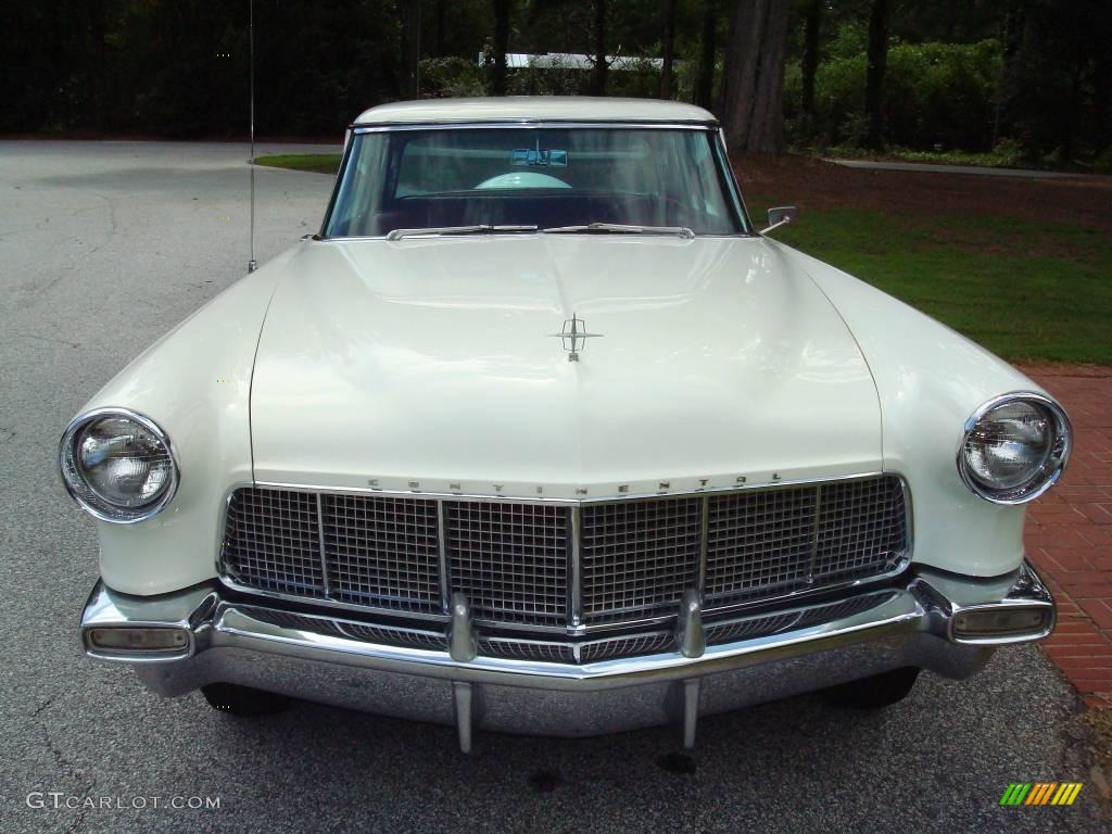 1957 Continental Mark II - White / Red photo #14