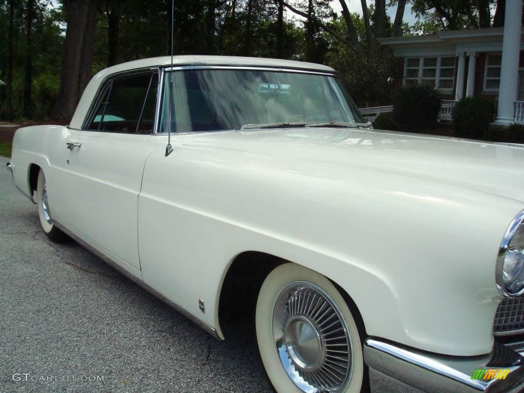 1957 Continental Mark II - White / Red photo #19
