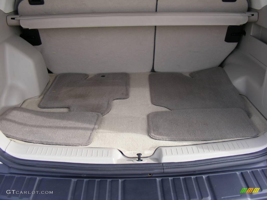 2008 Escape XLS - Silver Metallic / Stone photo #27