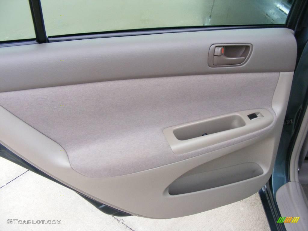 2003 Camry LE - Aspen Green Pearl / Taupe photo #29