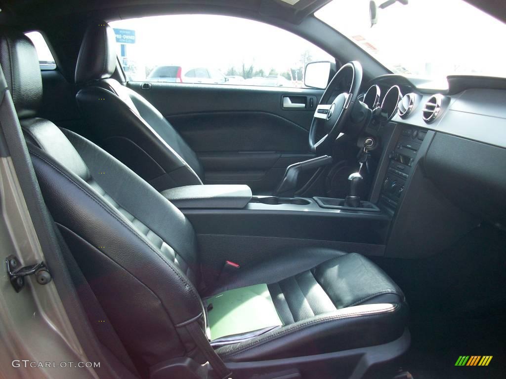 2005 Mustang GT Premium Coupe - Mineral Grey Metallic / Dark Charcoal photo #10