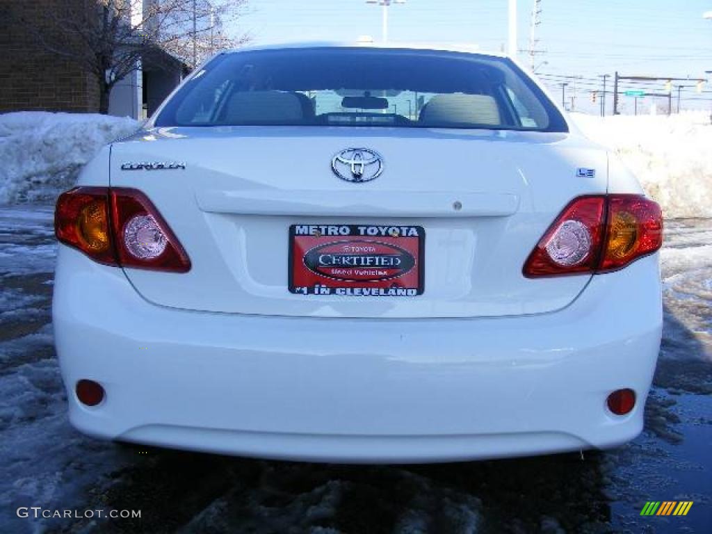 2009 Corolla LE - Super White / Bisque photo #4