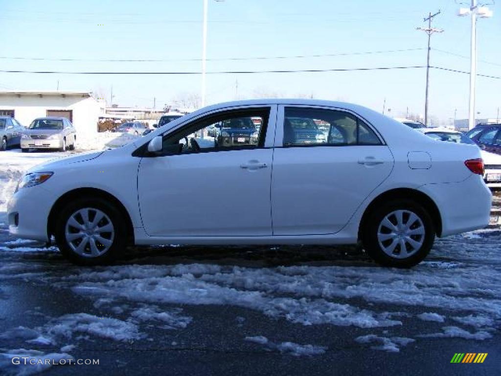 2009 Corolla LE - Super White / Bisque photo #6