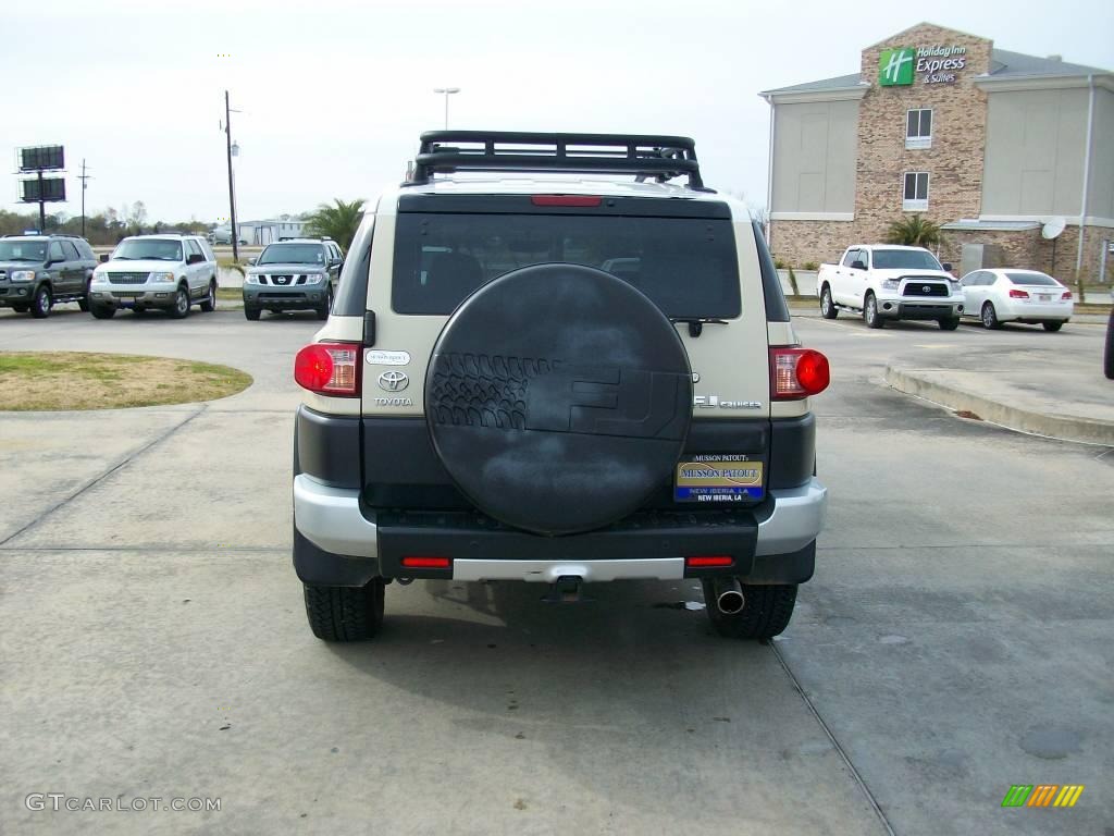 2008 FJ Cruiser  - Sandstorm Metallic / Dark Charcoal photo #4