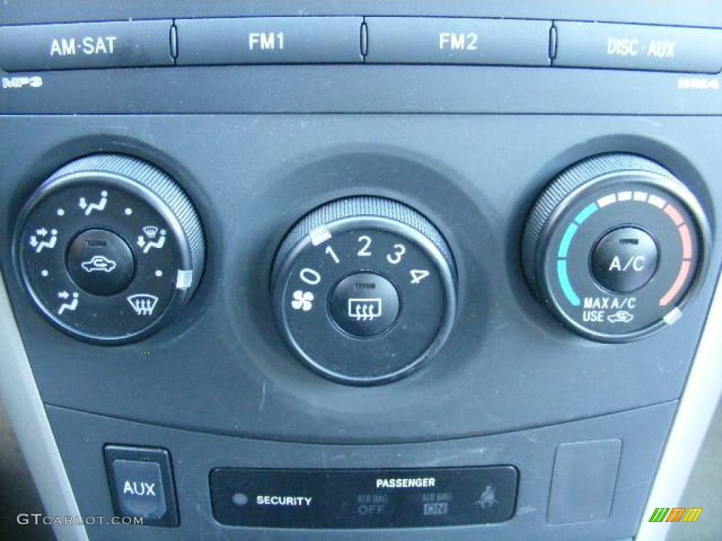 2009 Corolla LE - Super White / Bisque photo #20