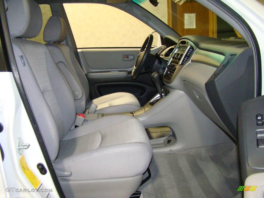 2004 Highlander V6 4WD - Super White / Ash photo #12