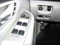 Millenium Silver Metallic - RX 330 Photo No. 17