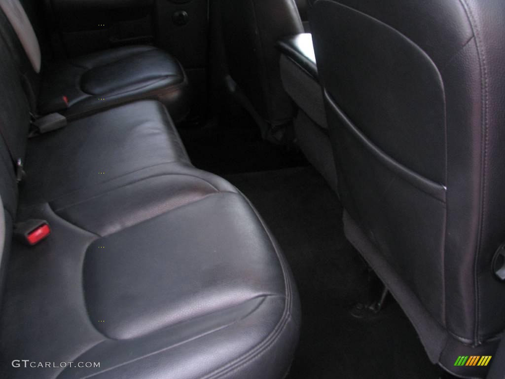 2004 Ram 1500 SLT Quad Cab 4x4 - Black / Dark Slate Gray photo #14