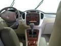 Super White - Highlander Limited 4WD Photo No. 6