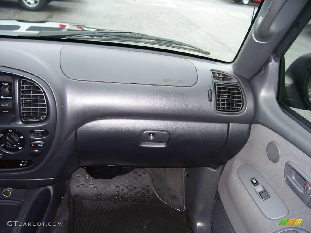 2006 Tundra SR5 TRD Access Cab 4x4 - Black / Light Charcoal photo #13