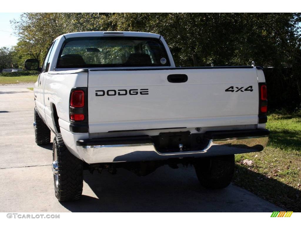 2001 Ram 2500 ST Quad Cab 4x4 - Bright White / Agate photo #9