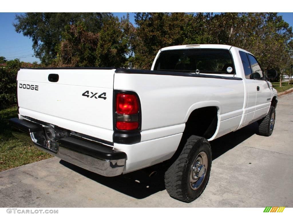 2001 Ram 2500 ST Quad Cab 4x4 - Bright White / Agate photo #11