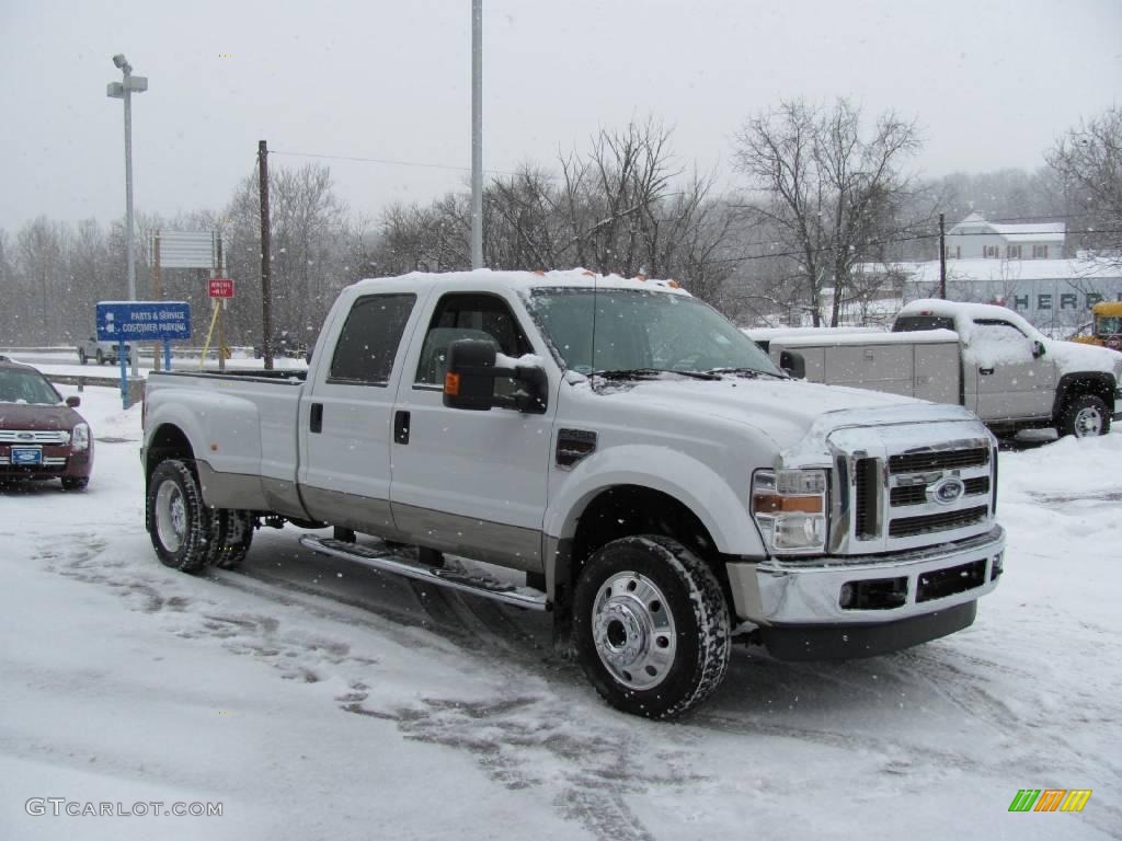 2008 F450 Super Duty Lariat Crew Cab 4x4 Dually - Oxford White / Tan photo #3