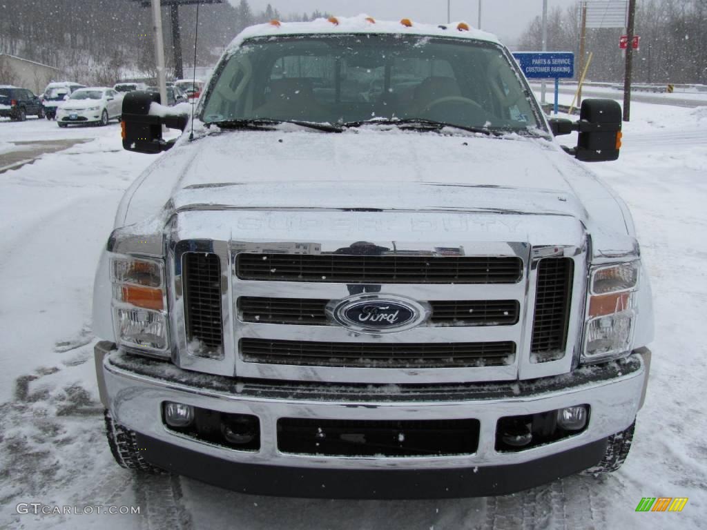 2008 F450 Super Duty Lariat Crew Cab 4x4 Dually - Oxford White / Tan photo #10