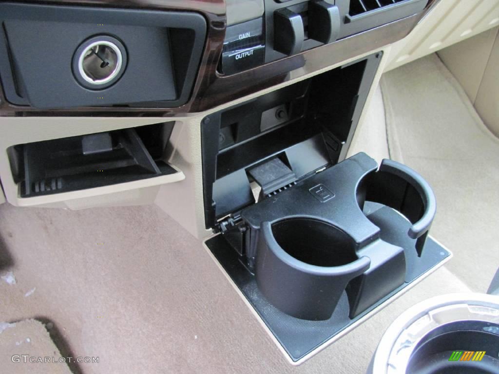 2008 F450 Super Duty Lariat Crew Cab 4x4 Dually - Oxford White / Tan photo #17