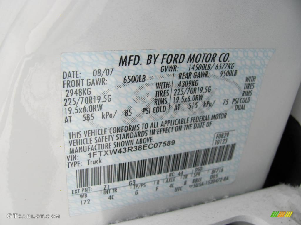 2008 F450 Super Duty Lariat Crew Cab 4x4 Dually - Oxford White / Tan photo #20