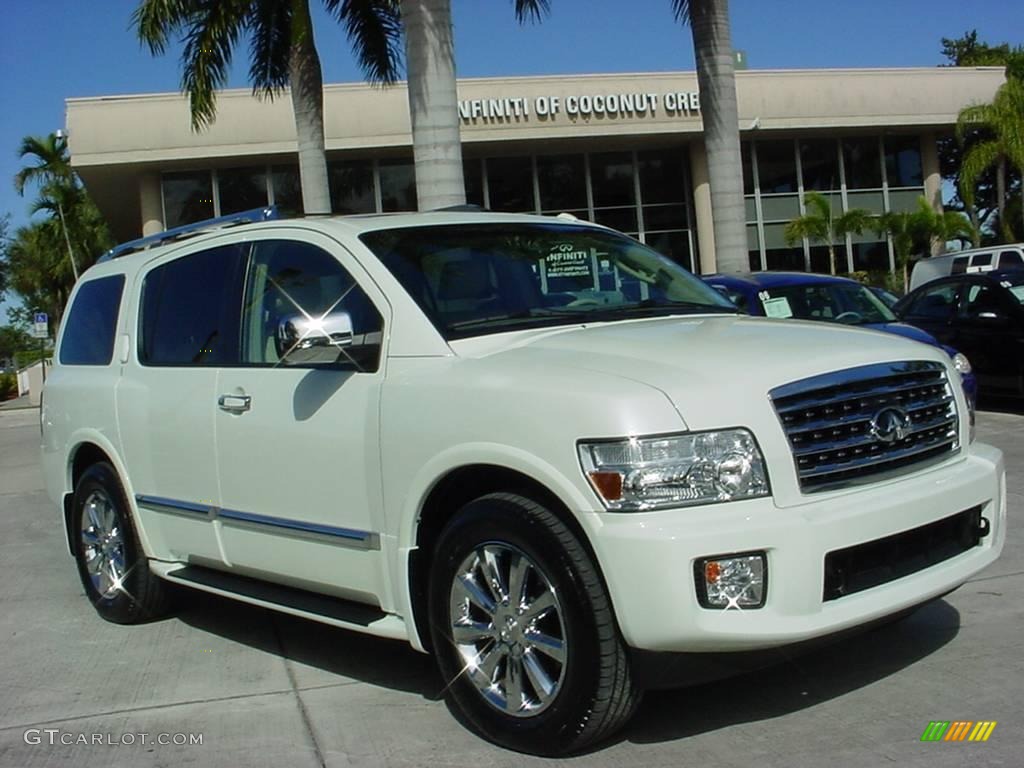 Tuscan Pearl White Infiniti QX