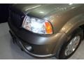 2004 Mineral Grey Metallic Lincoln Navigator Ultimate  photo #34