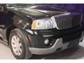 2004 Black Clearcoat Lincoln Navigator Ultimate  photo #52
