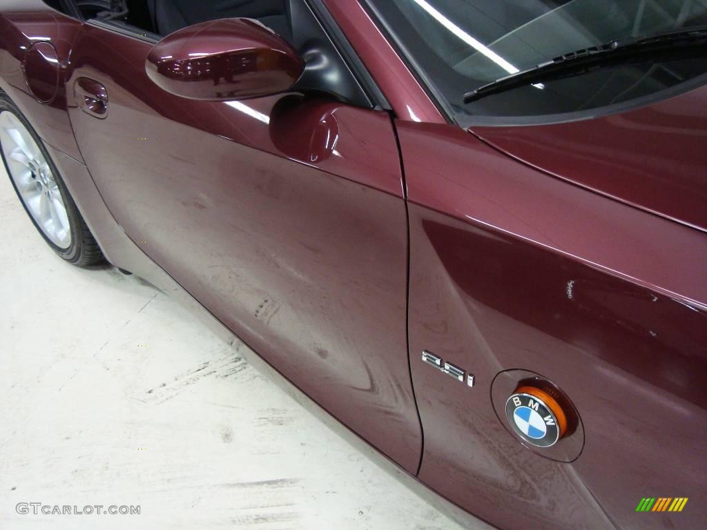 2003 Z4 2.5i Roadster - Merlot Red Metallic / Black photo #4