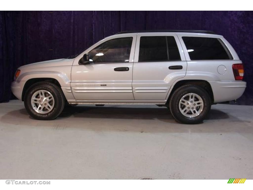 2004 Grand Cherokee Laredo - Bright Silver Metallic / Dark Slate Gray photo #5