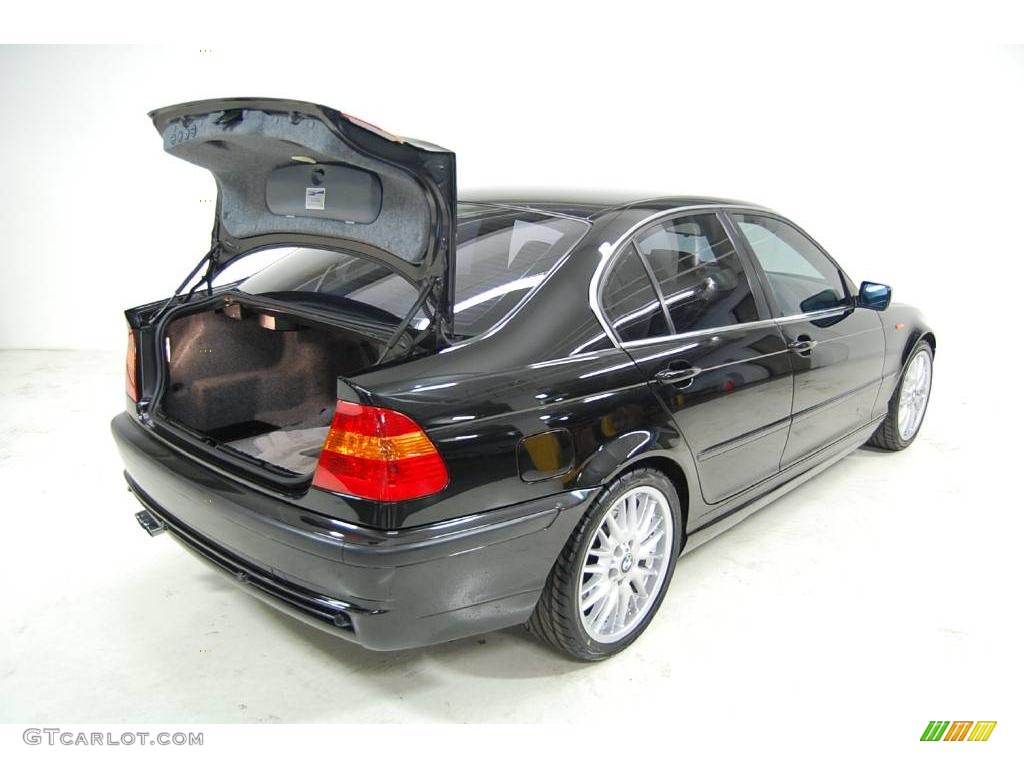 2002 3 Series 330i Sedan - Black Sapphire Metallic / Grey photo #11