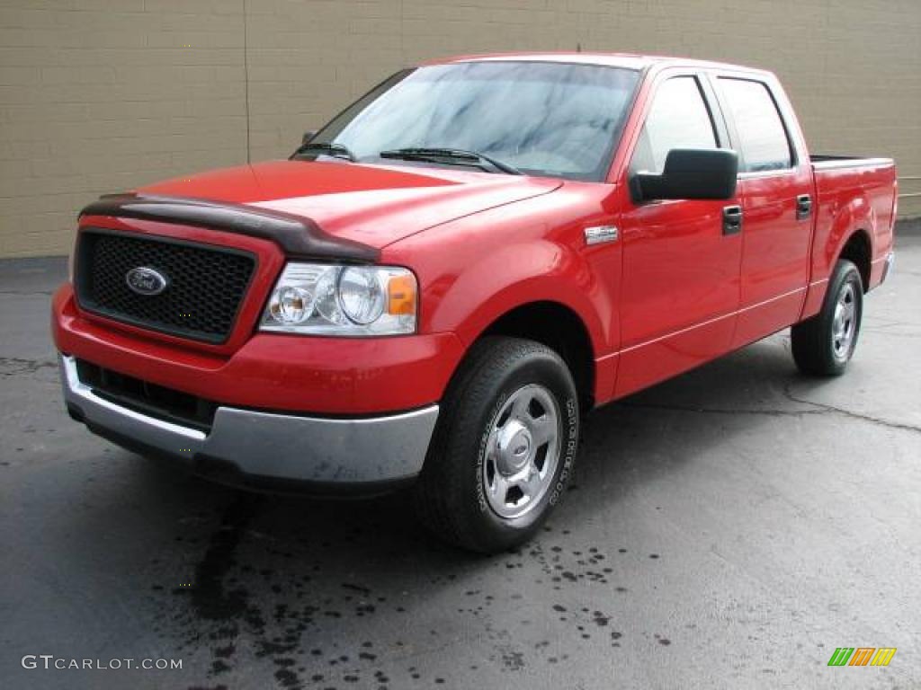 2005 F150 XLT SuperCrew - Bright Red / Tan photo #2