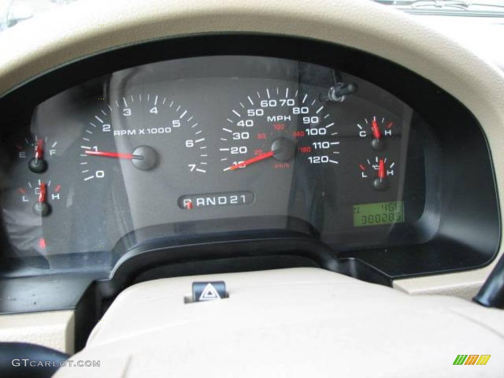 2005 F150 XLT SuperCrew - Bright Red / Tan photo #7