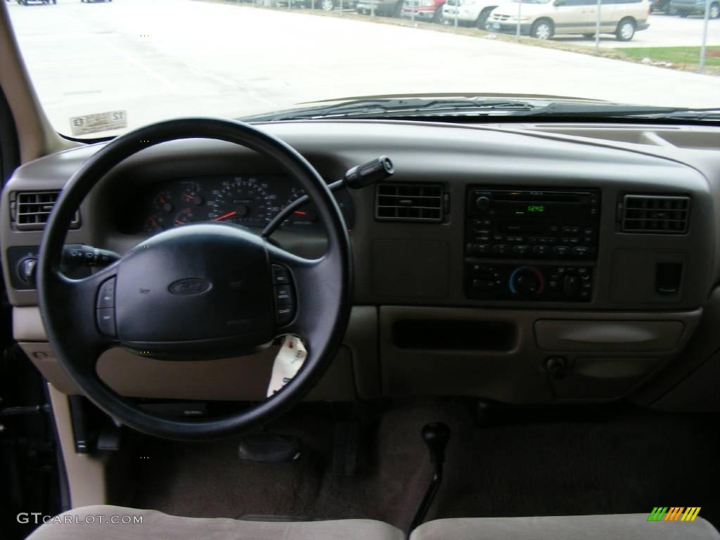 2000 F250 Super Duty XLT Crew Cab 4x4 - Deep Wedgewood Blue Metallic / Medium Parchment photo #37