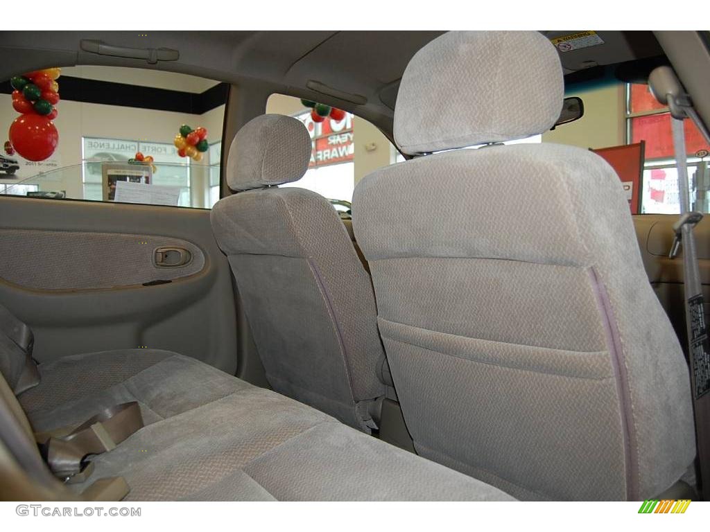 2003 Spectra Sedan - Stone Beige / Beige photo #19