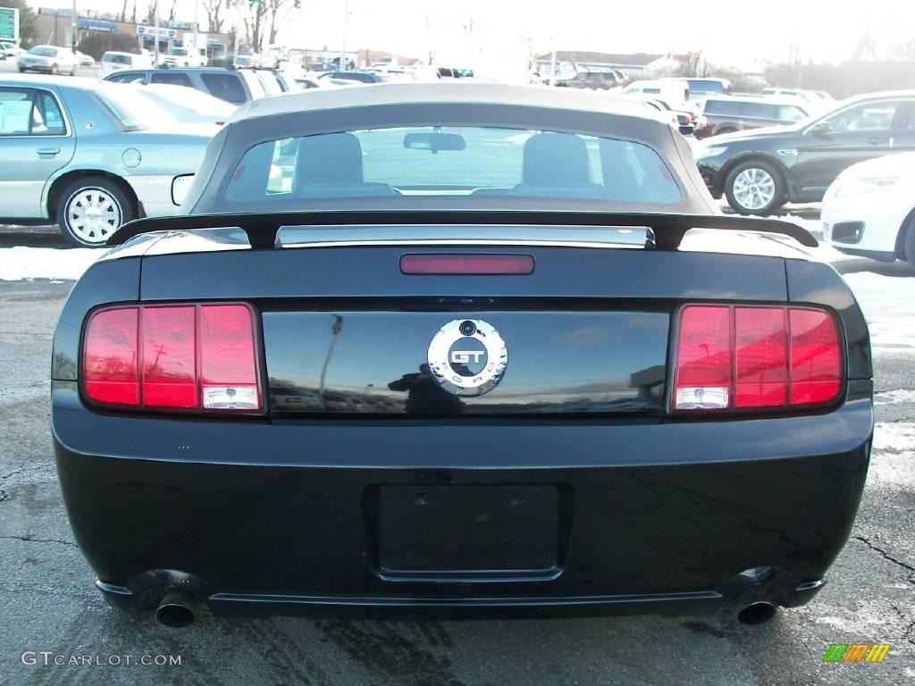 2006 Mustang GT Premium Convertible - Black / Dark Charcoal photo #17