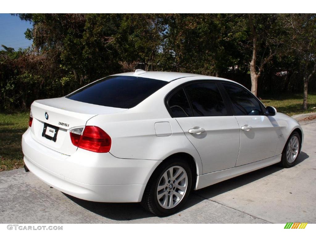 2006 3 Series 325i Sedan - Alpine White / Beige photo #11