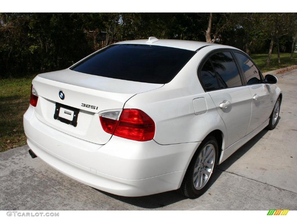 2006 3 Series 325i Sedan - Alpine White / Beige photo #24