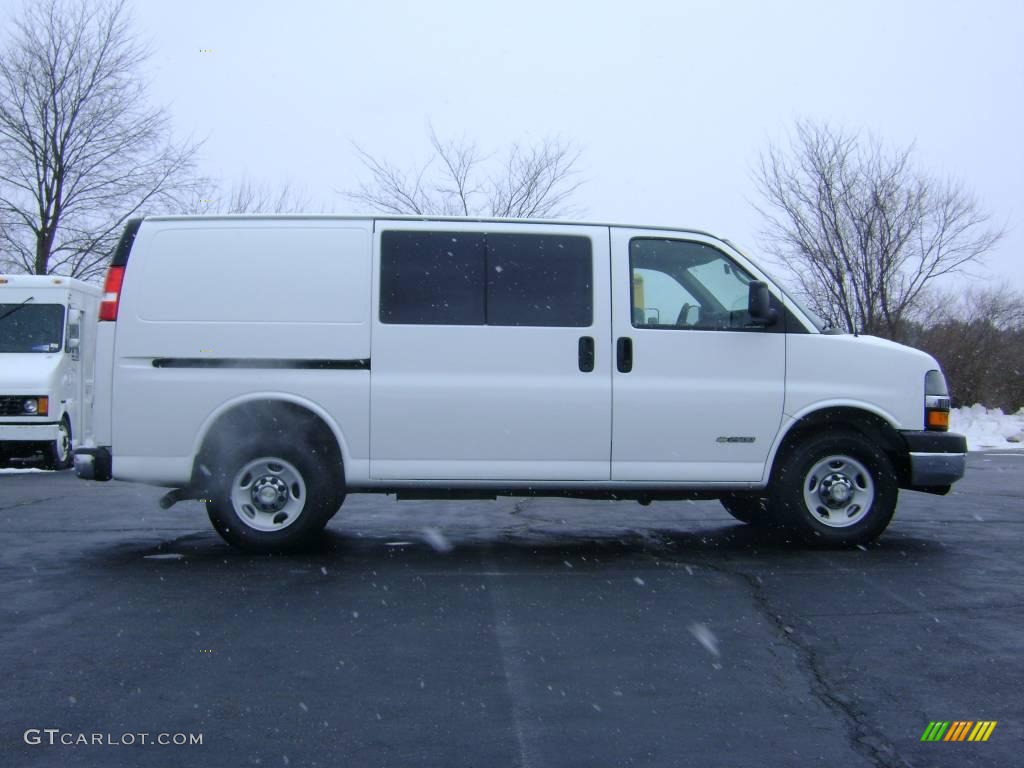 2006 Express 2500 Cargo Van - Summit White / Medium Dark Pewter photo #9